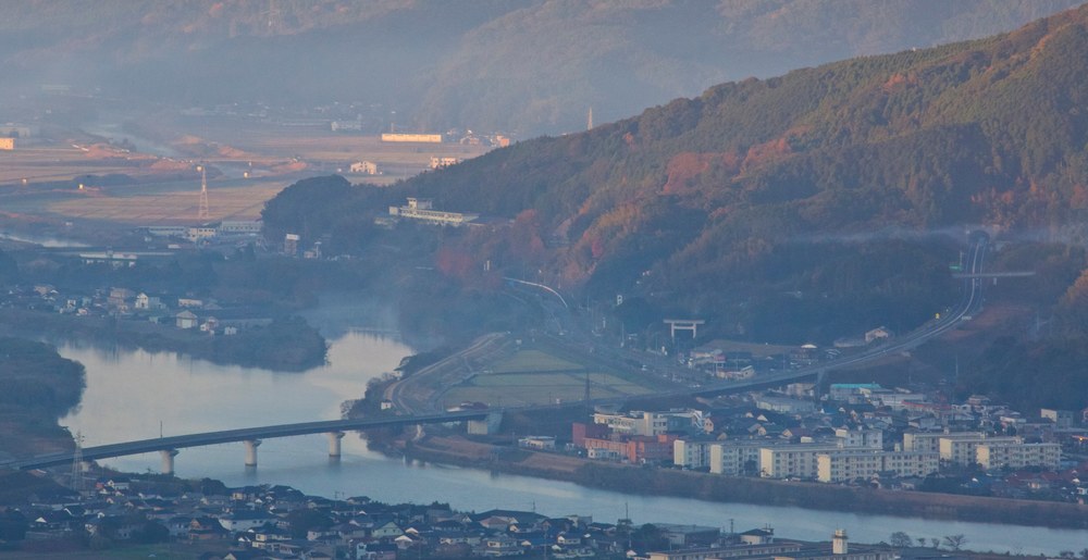 鏡山から見下ろす玄界灘と唐津城の写真7
