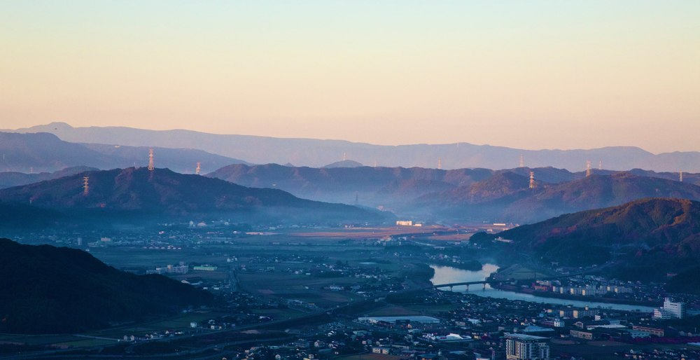 鏡山から見下ろす玄界灘と唐津城の写真9