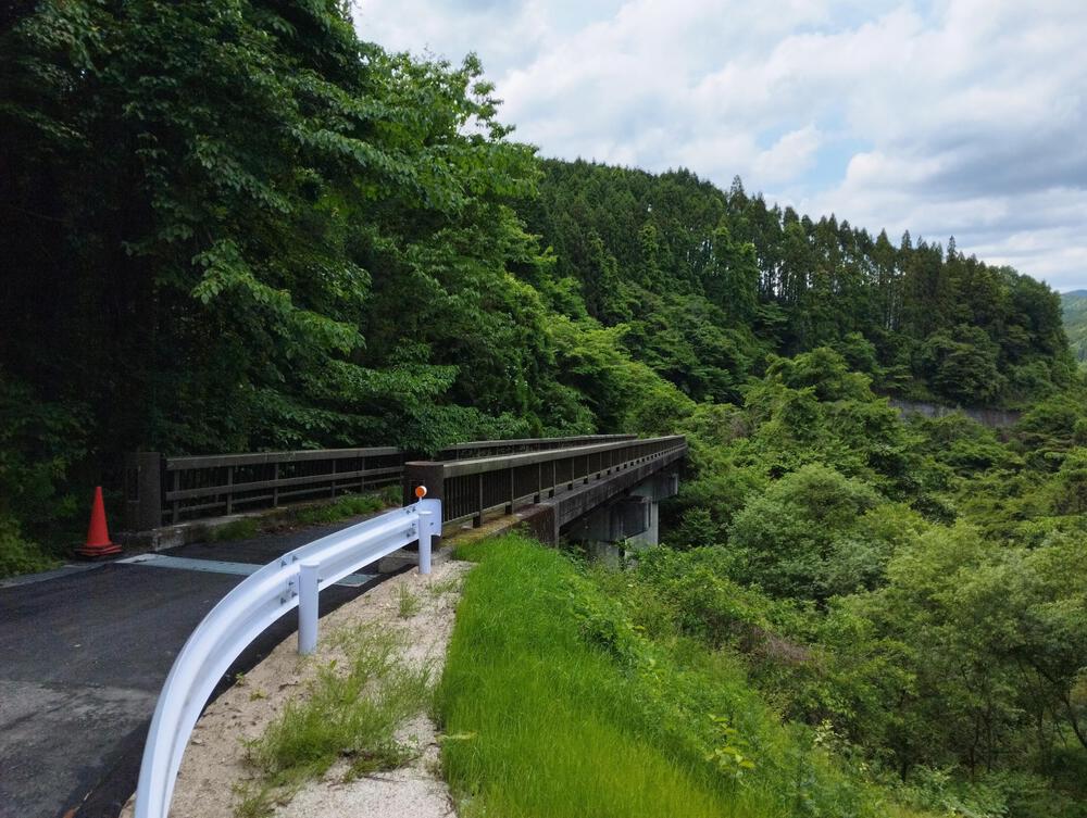 小山ダム湖周遊舗装路ルートの写真3
