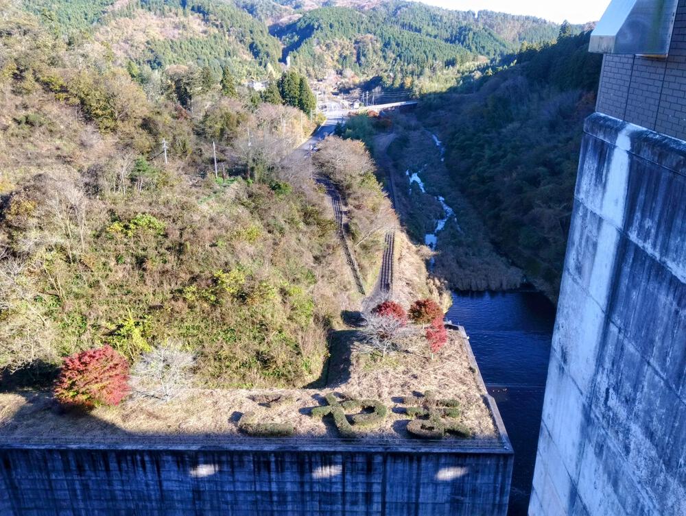 小山ダム湖周遊舗装路ルートの写真8