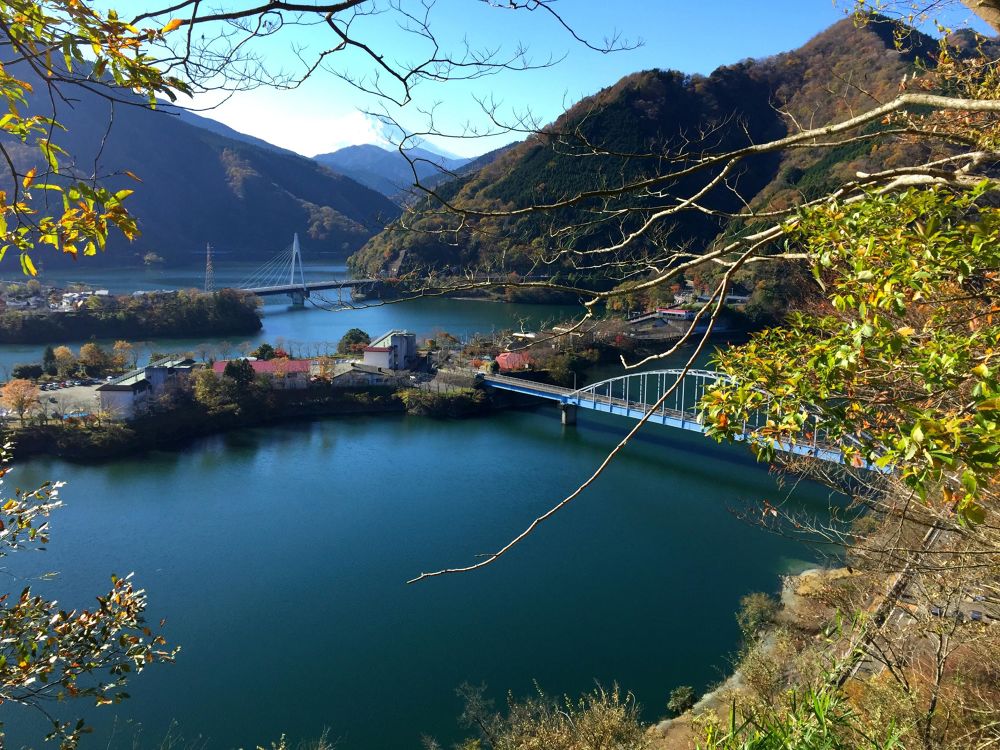 紅葉を楽しむ丹沢湖周回コースの写真8