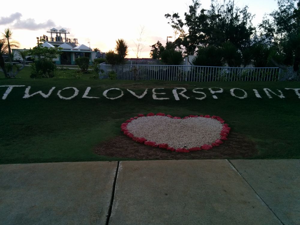 グアム・恋人岬へ向かう道の写真7