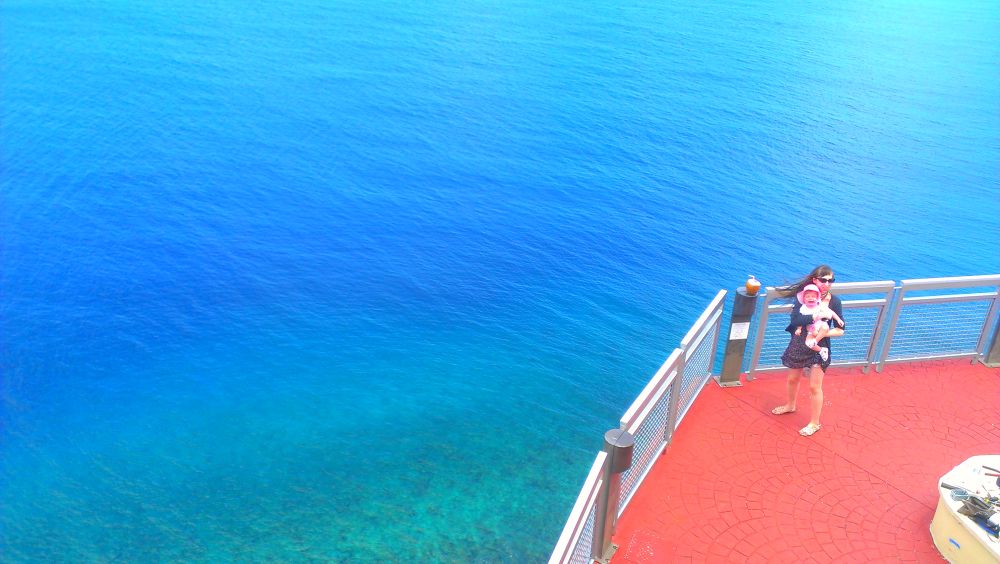 グアム・恋人岬へ向かう道の写真8