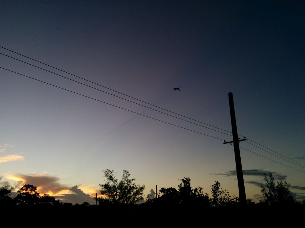 グアム・恋人岬へ向かう道の写真14