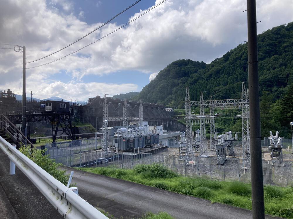 神通川と猿倉山森林公園の写真3