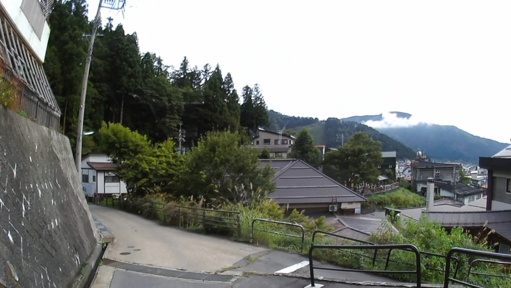 信州野沢温泉スキーリゾートの外周をランニング6キロの写真4