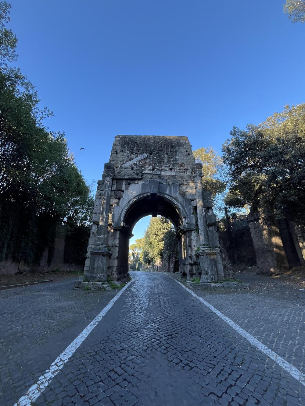 イタリア、アッピア旧街道の石畳でローマ入場までの写真11