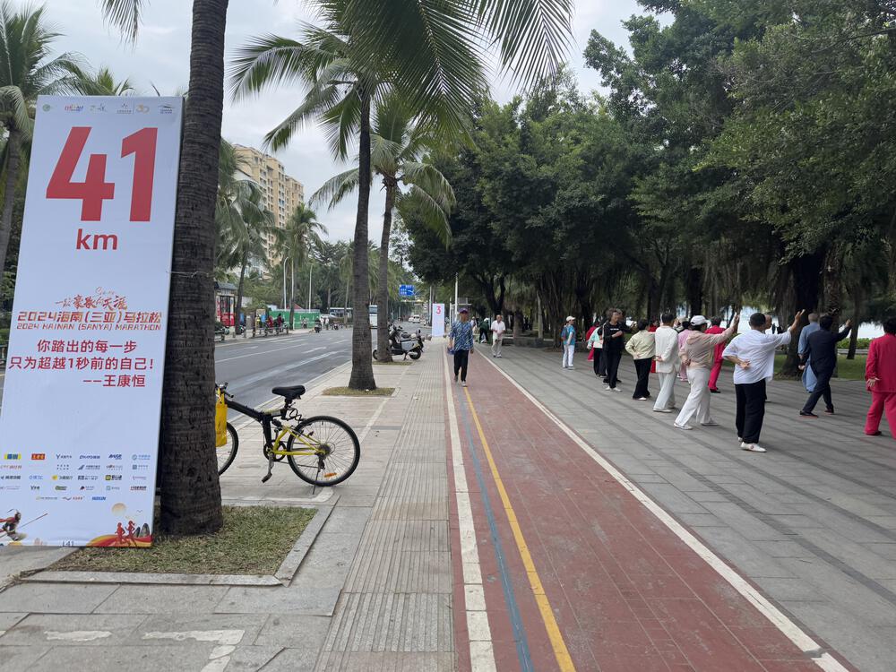 三亜湾沿いのビーチサイドコースの写真8