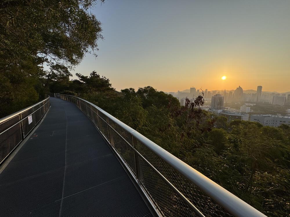 多数の空中歩道を備える全長23kmの「廈門山海健康歩道」の写真3