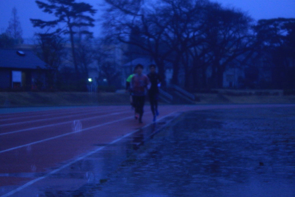 済美山運動場の写真4