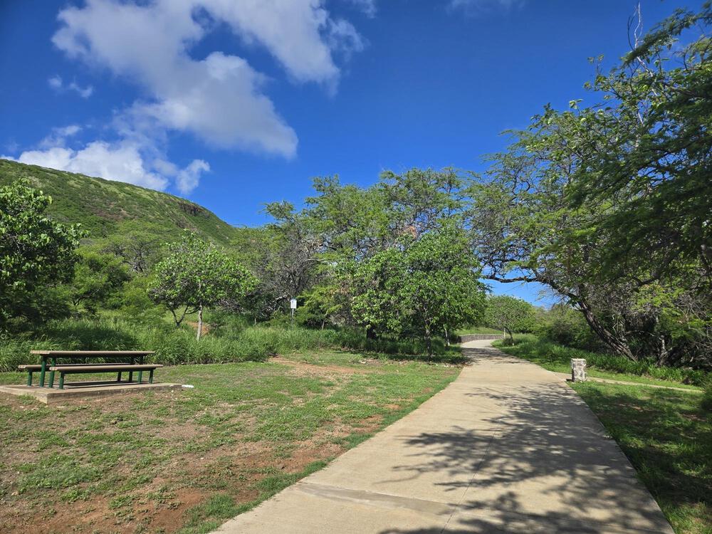 ワイキキからダイヤモンドヘッドを一周する約10kmのオススメのコースの写真6