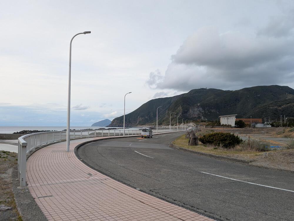 露天温泉と夕陽を楽しむ！新島・海岸線ランニングコースの写真6