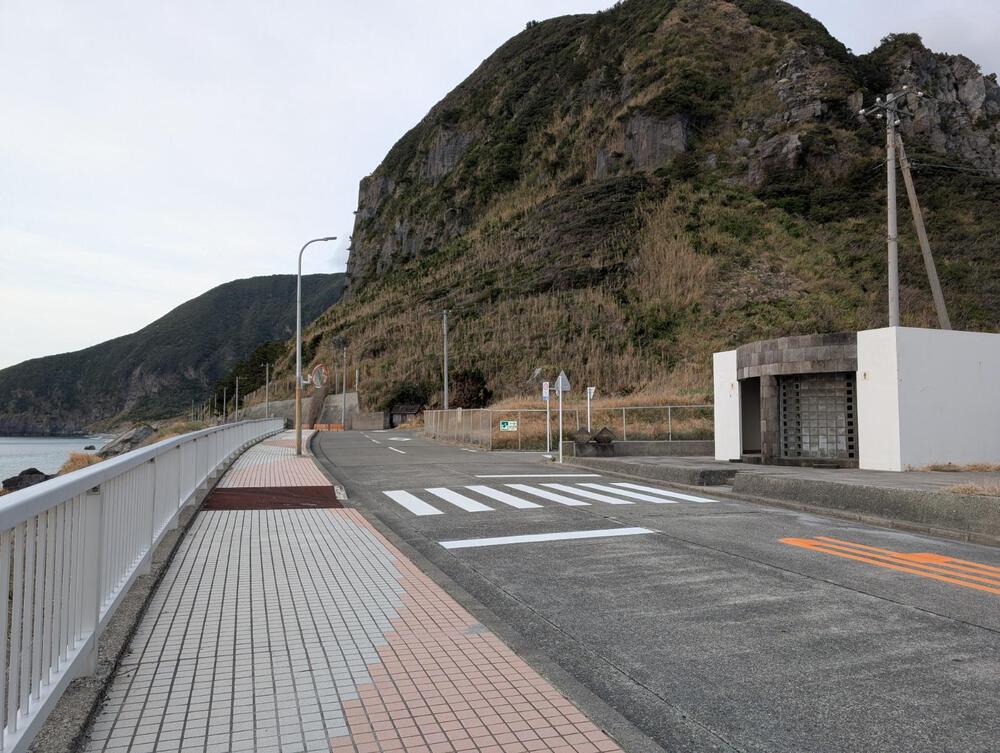 露天温泉と夕陽を楽しむ！新島・海岸線ランニングコースの写真9