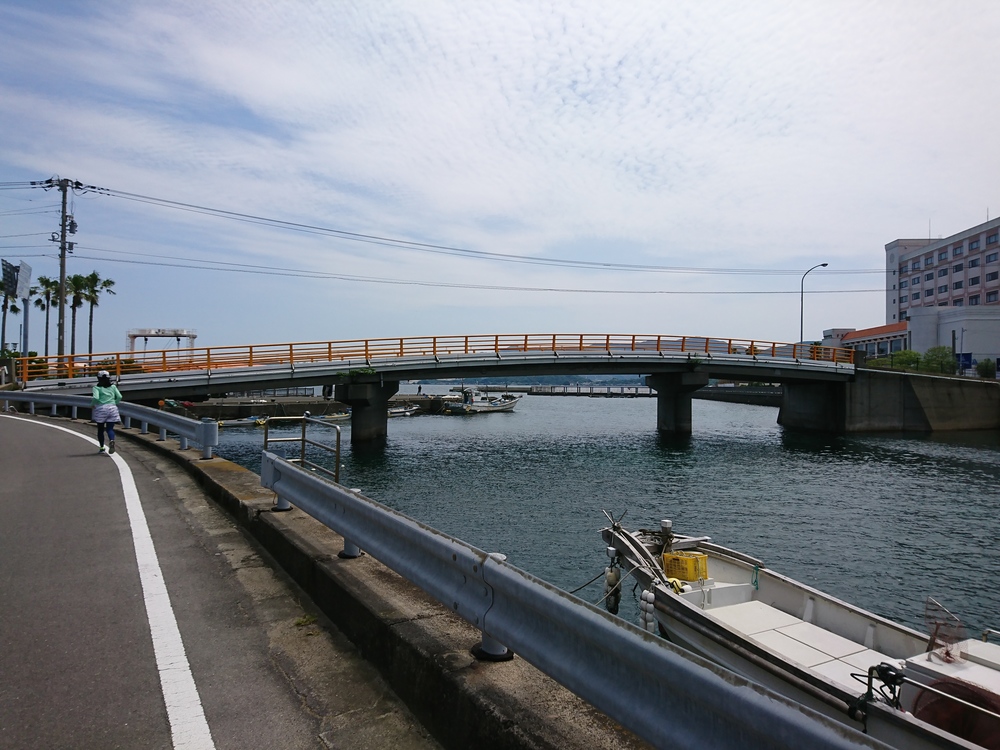 海風をいっぱいに受けて走る・伊王島の写真4