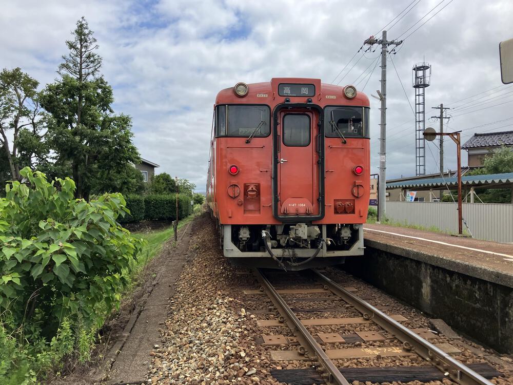 富山の駅巡り　JR城端線　砺波ー城端18kmの写真8