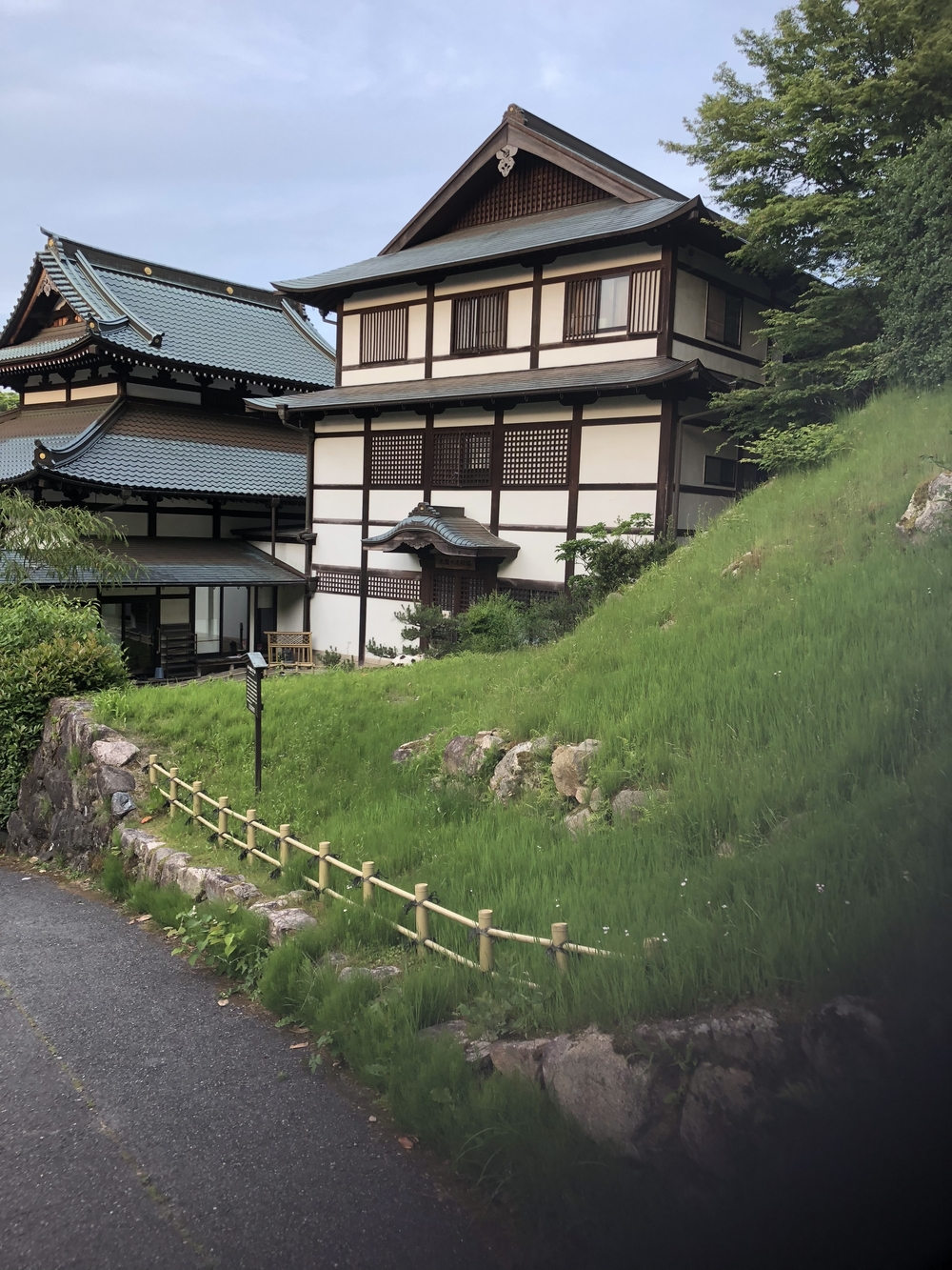 六甲山頂ロープウェイから六甲山頂経由して、魚屋道で有馬温泉の写真16