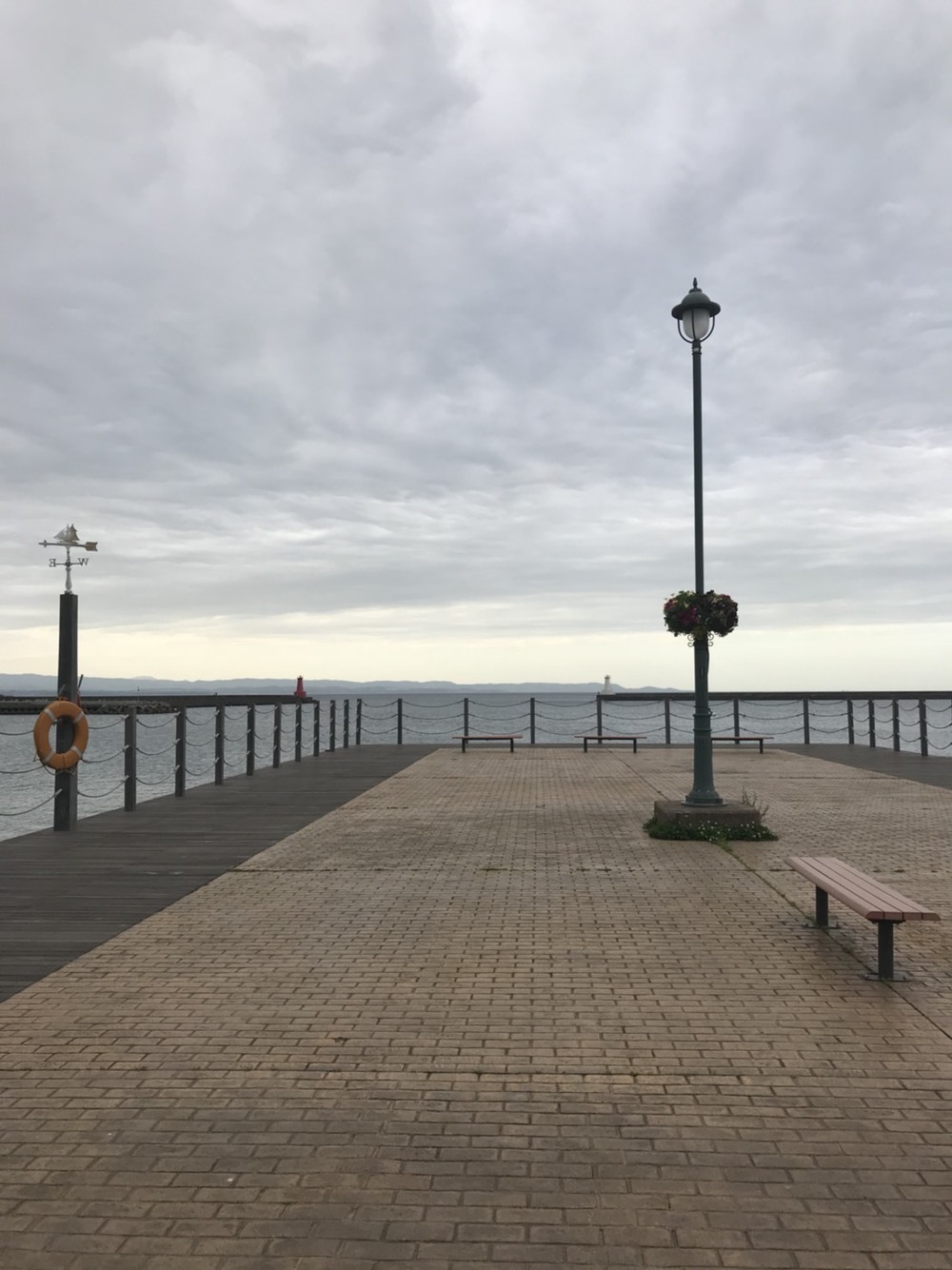 別府湾に沈む夕日を見ながら「マッテルモン」をゴールにするランコースの写真4