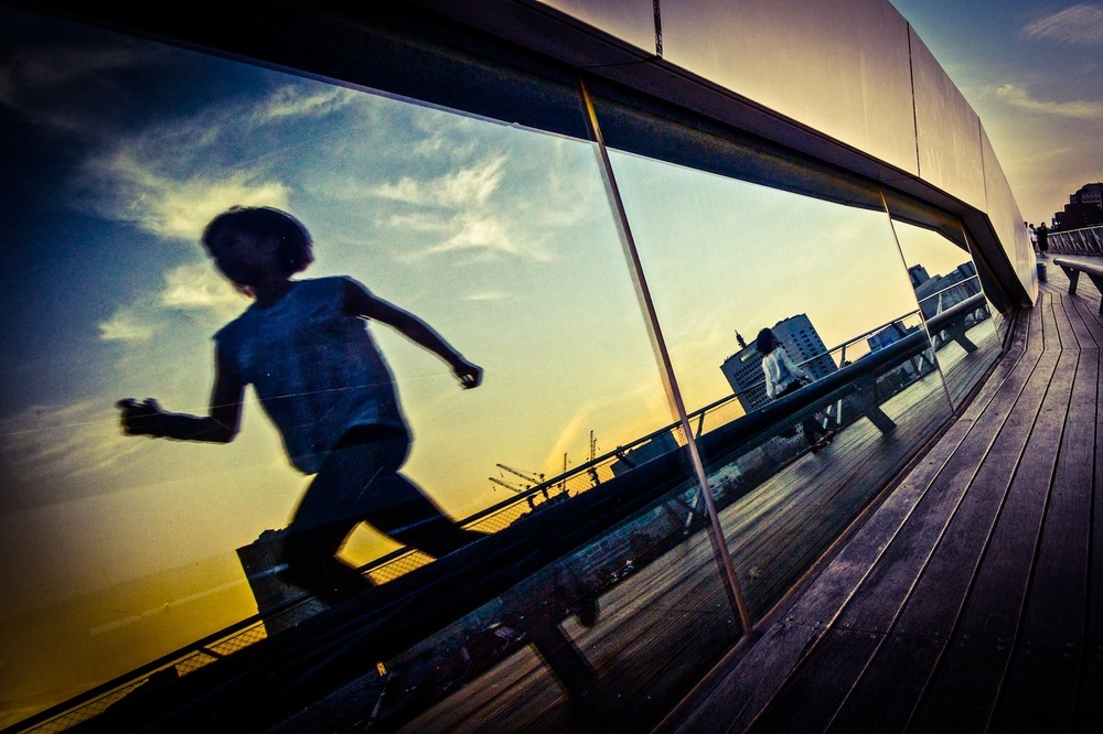 大さん橋の夕陽と夜の横濱ベイエリアの写真3