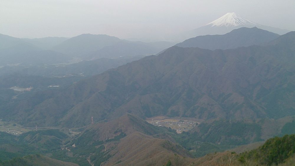 中央線沿線の尖峰「滝子山（１６２０ｍ）」の写真9