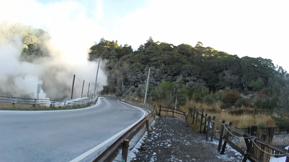 南九州鹿児島県、霧島温泉郷の湯けむりと森林浴セラピーの写真3