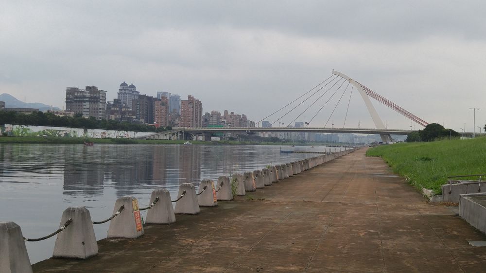 空港ラン！食べて飲んで眺めて。〜 台北松山空港編の写真5