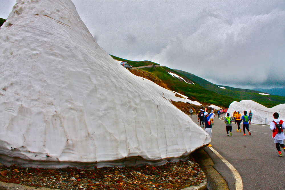 大雪渓！！乗鞍天空マラソンコース30kmの写真7