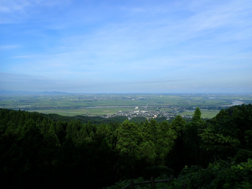 庄内平野が一望できる「眺海の森」の写真9