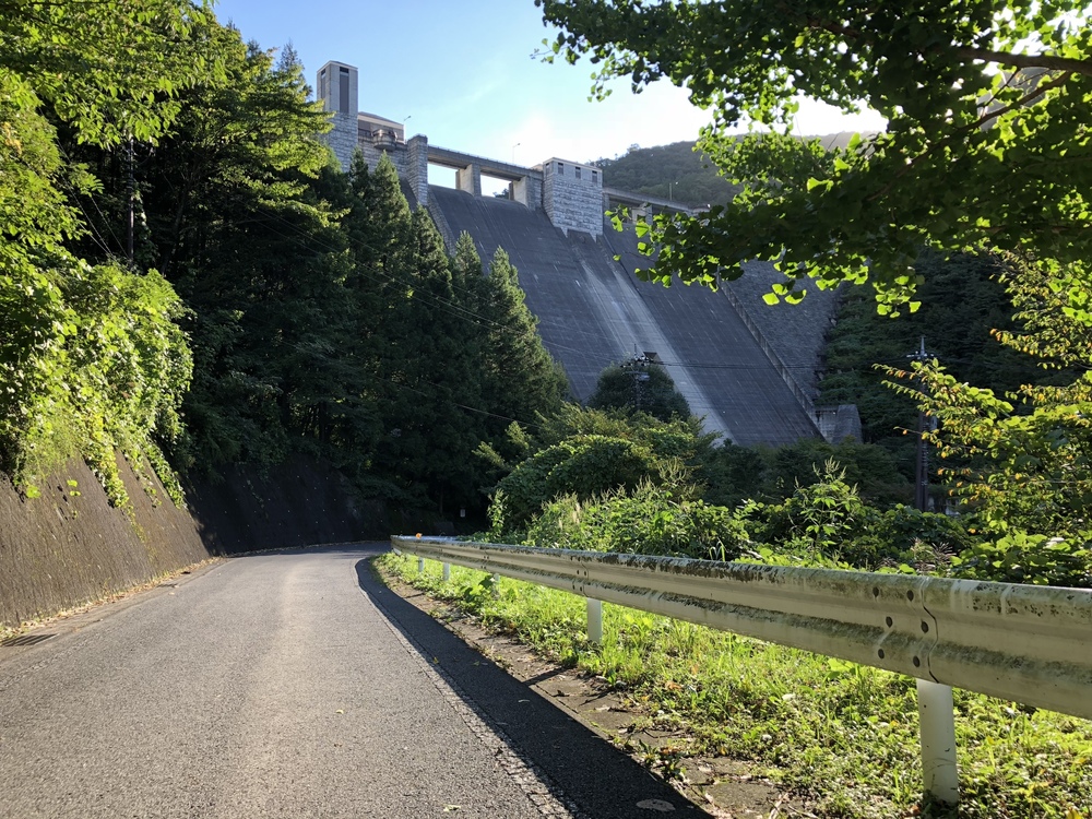 四万温泉朝ラン！早朝の四万川ダム！の写真5
