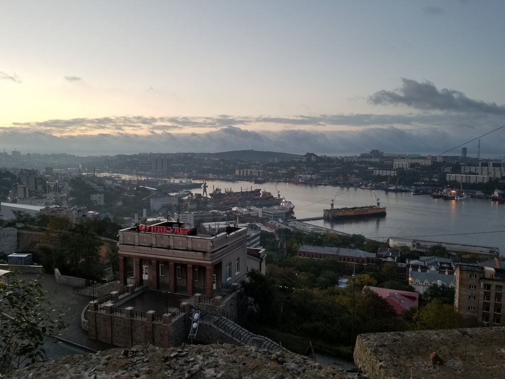 ウラジオストク早朝ラン：早朝の金角湾を見に、鷹の巣展望台へ　の写真7