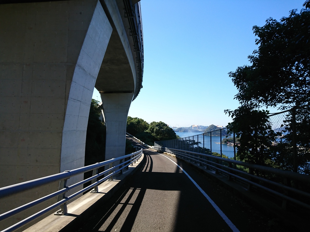 長崎湾入口に架かる女神大橋を周回するコースの写真3