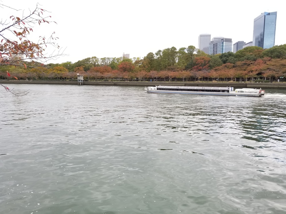 Osaka alongside the river. 水の都・大阪都心部の水辺 の写真6