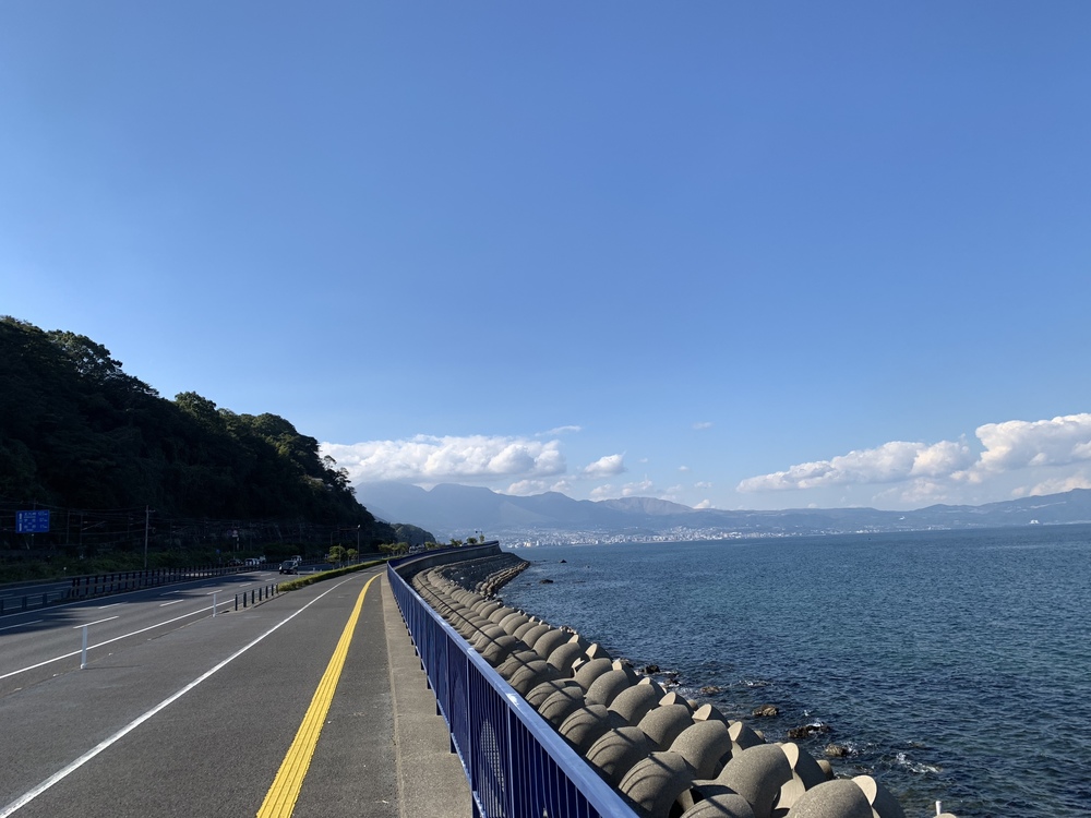 景観が美しい別府湾沿いのランニングコースの写真6