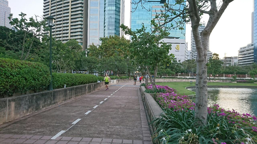 バンコク、ベンジャキッティ公園の日の出の写真4