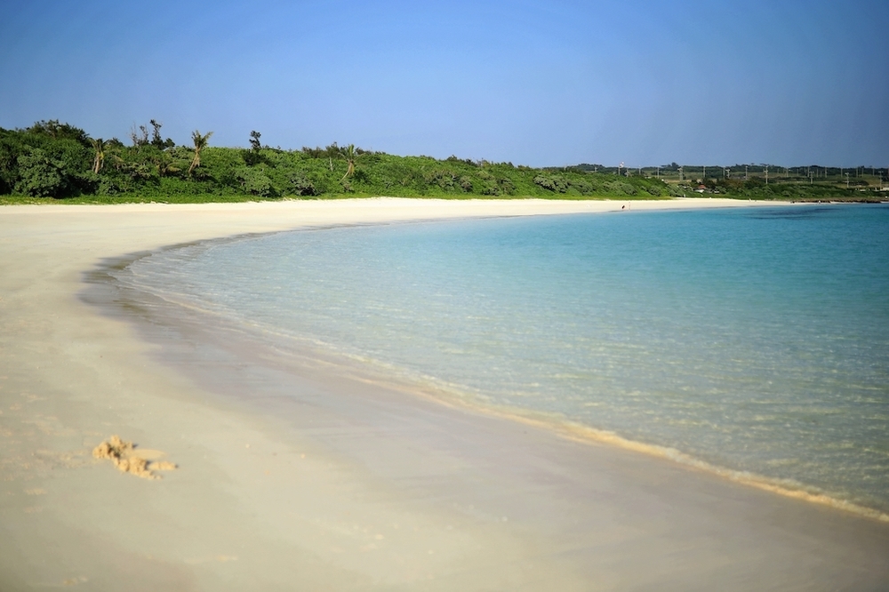 小島の素朴な美しさ・渡口の浜の写真3