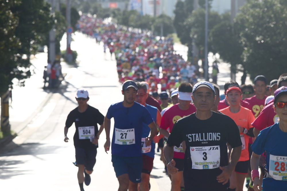 一生に一度は走るべきマラソン ！！【エコアイランド宮古島マラソン】の写真4