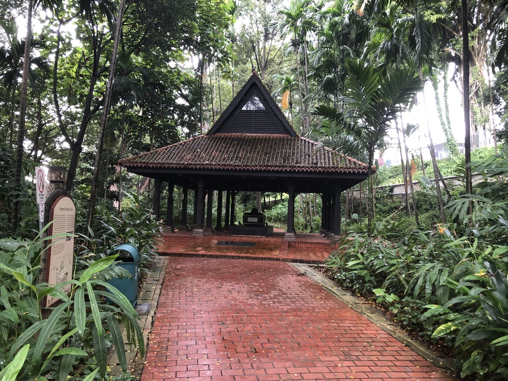 英国植民地時代の要塞跡を駆け抜ける の写真6