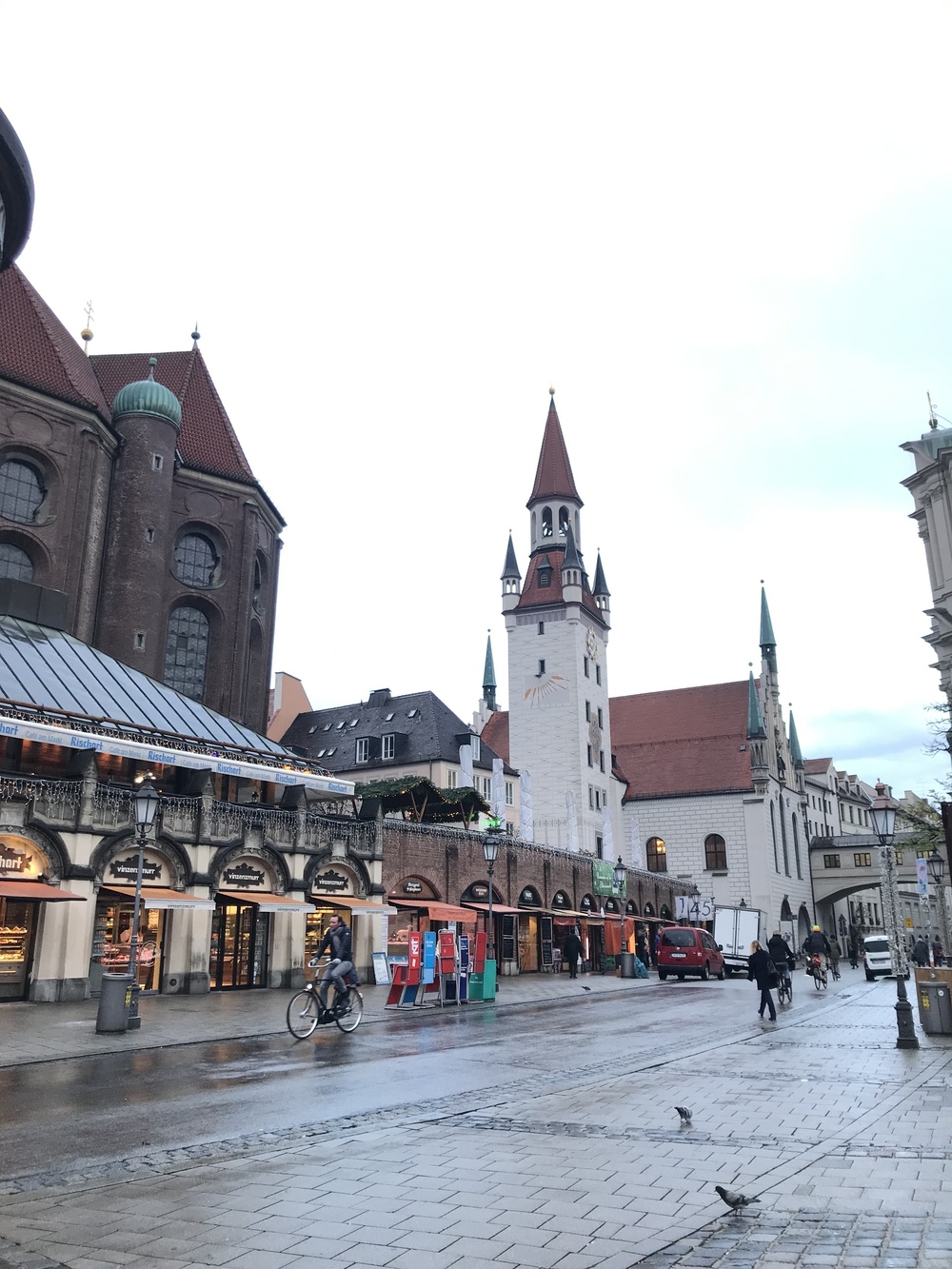 ミュンヘン 朝食前に…の写真6