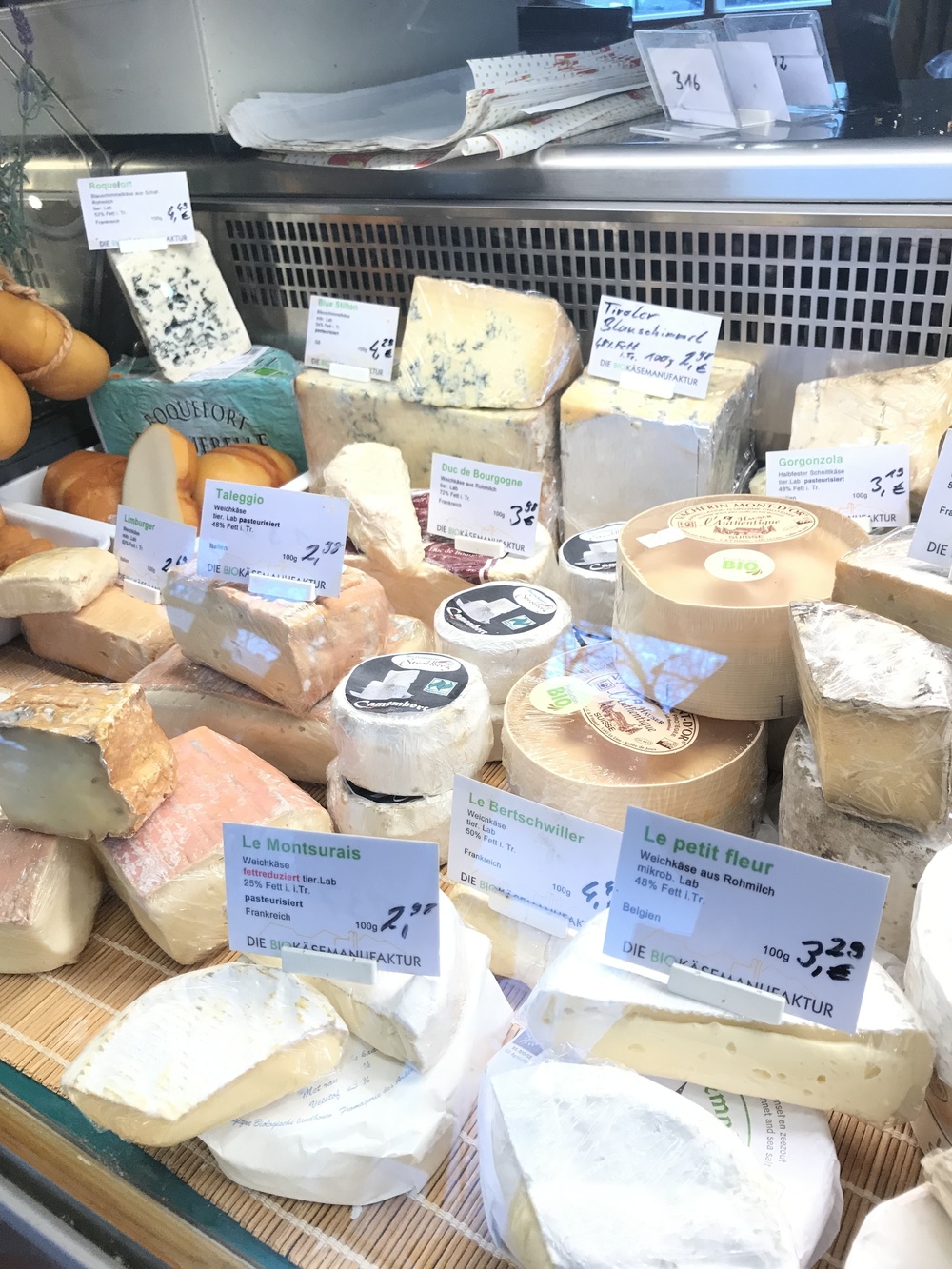 ミュンヘン チーズを買いに行こう。 の写真4