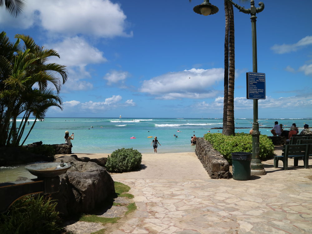 世界一有名なビーチ/wikikiのマジックアワー・ランの写真3