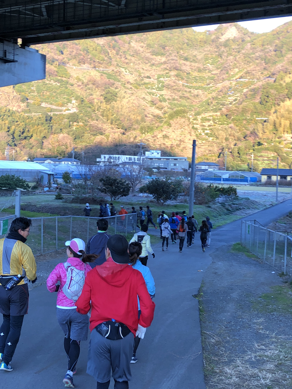 海岸もトレイルも楽しめる万葉ロマンコースです。の写真6