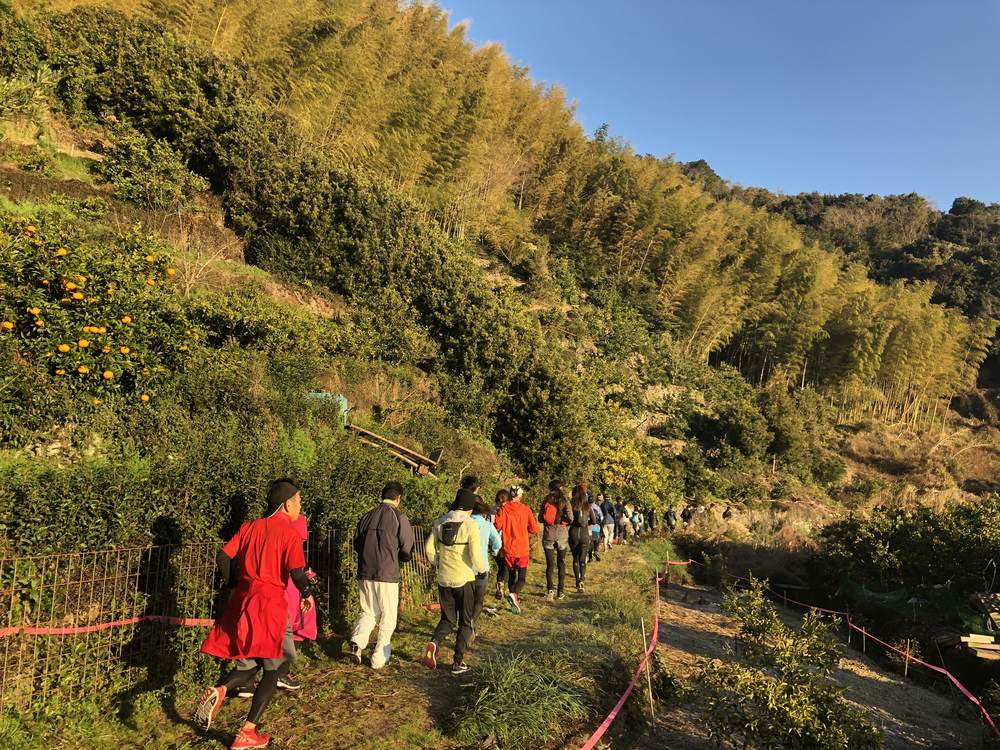 海岸もトレイルも楽しめる万葉ロマンコースです。の写真9