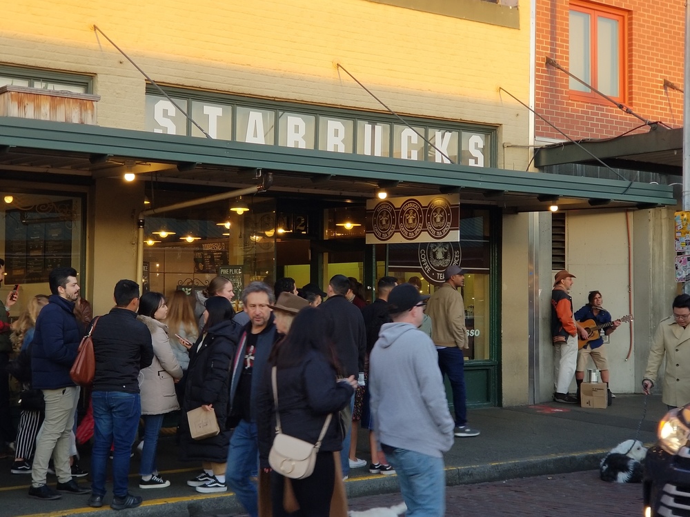 シアトル・エリオット湾に沈む夕日をスタバ１号店からの写真5