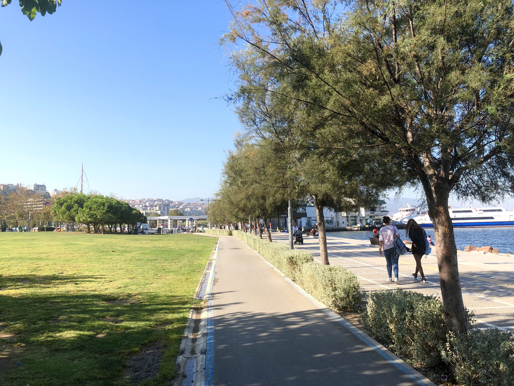 【トルコ】エーゲ海と夕焼けを背にの写真6