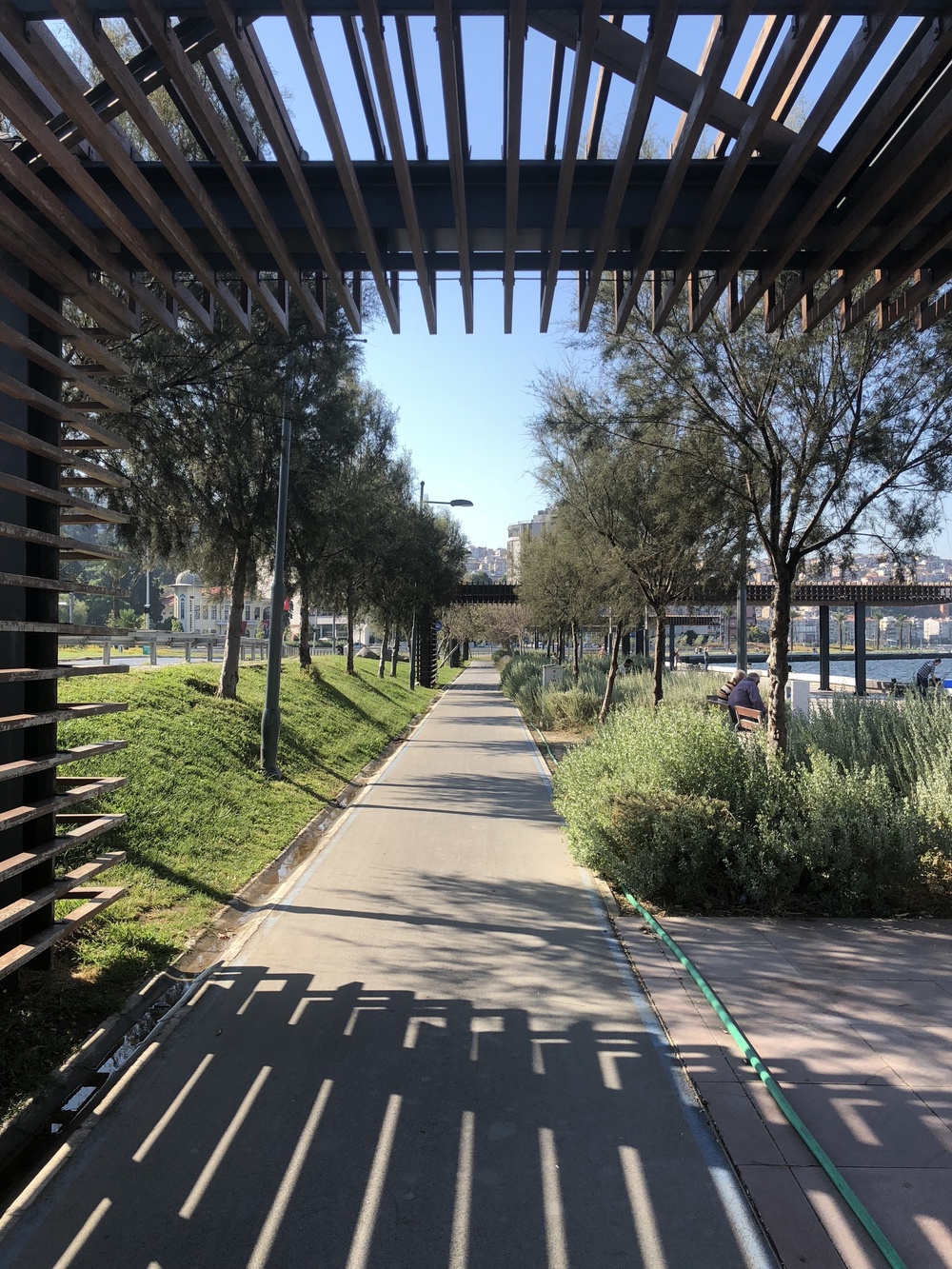 【トルコ】エーゲ海と夕焼けを背にの写真7