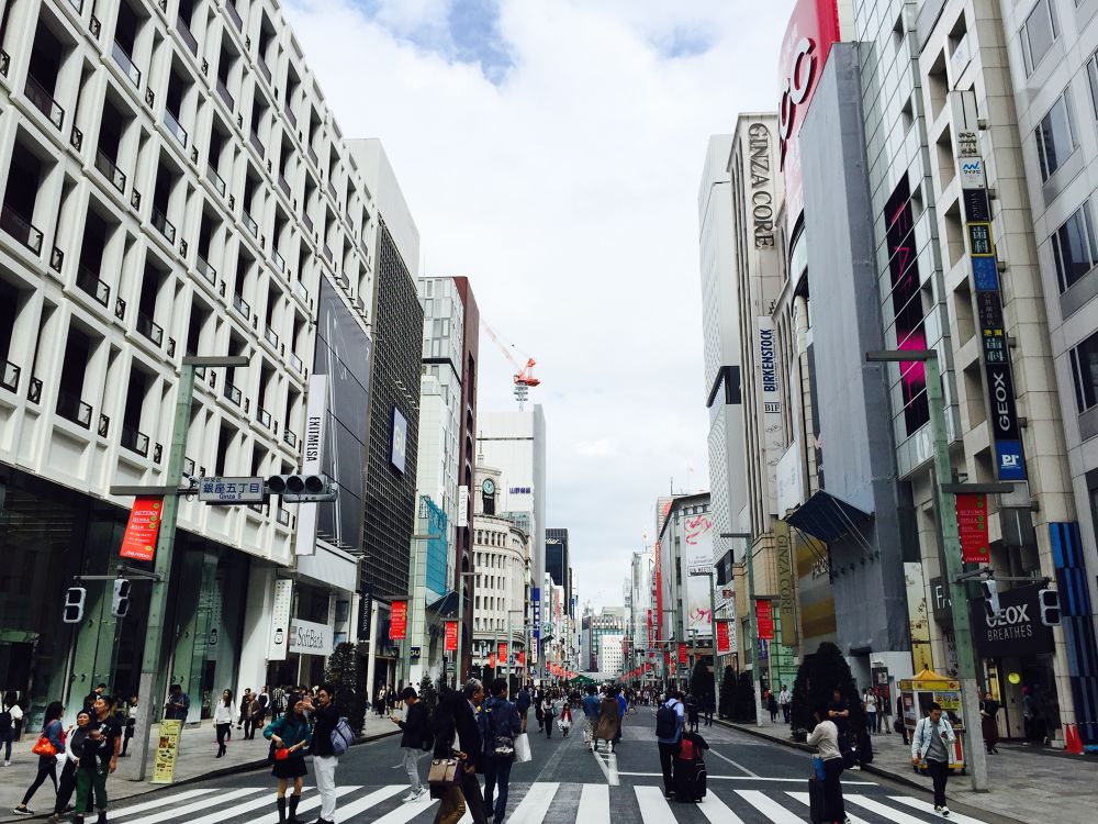 銀座の真ん中！歩行者天国でのんびりジョグの写真3