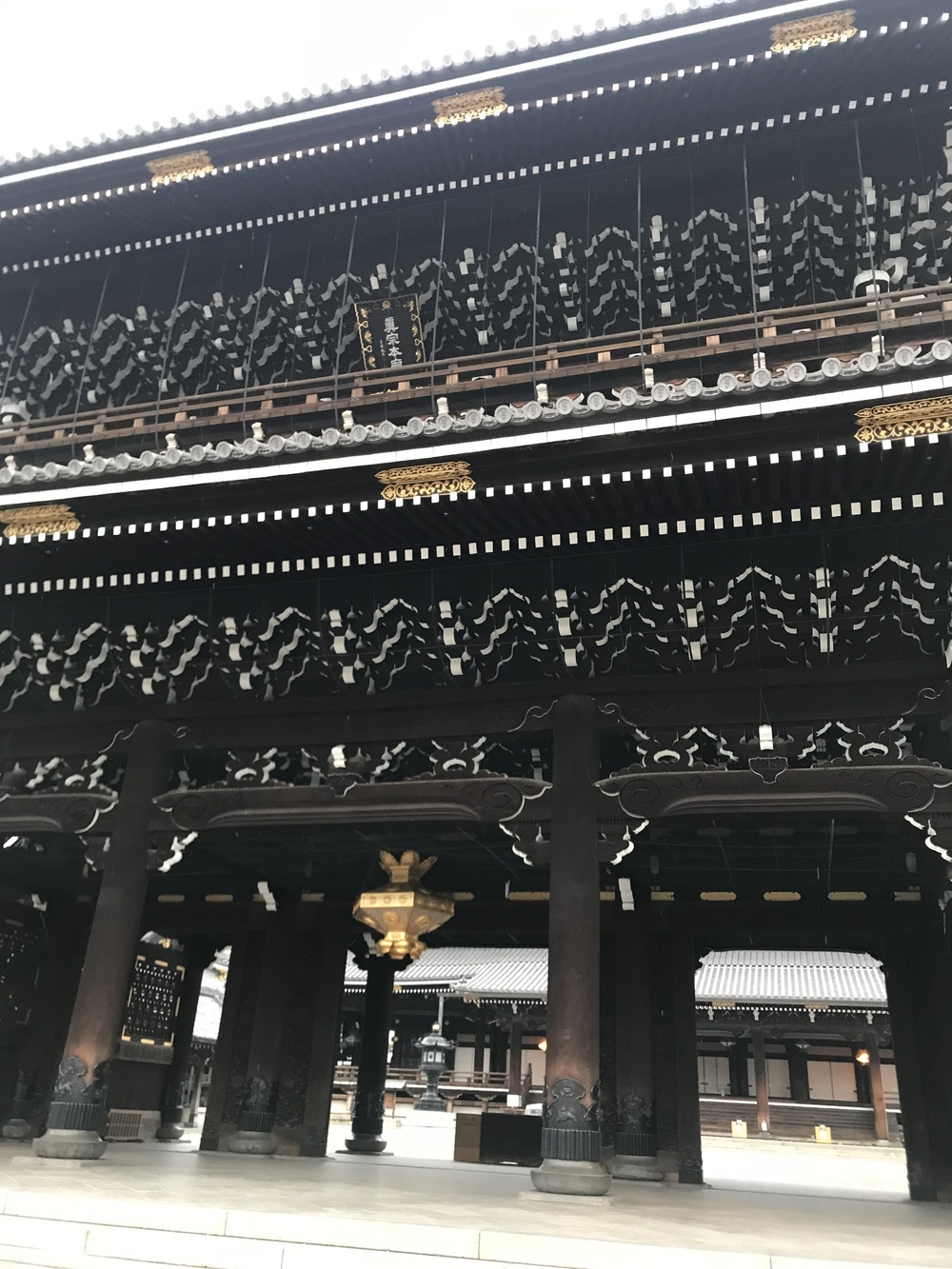 京都駅から東本願寺と西本願寺で朝のお勤めランの写真4