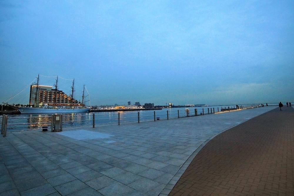 「HAT神戸」と「ポートタワー」往復コースの写真3