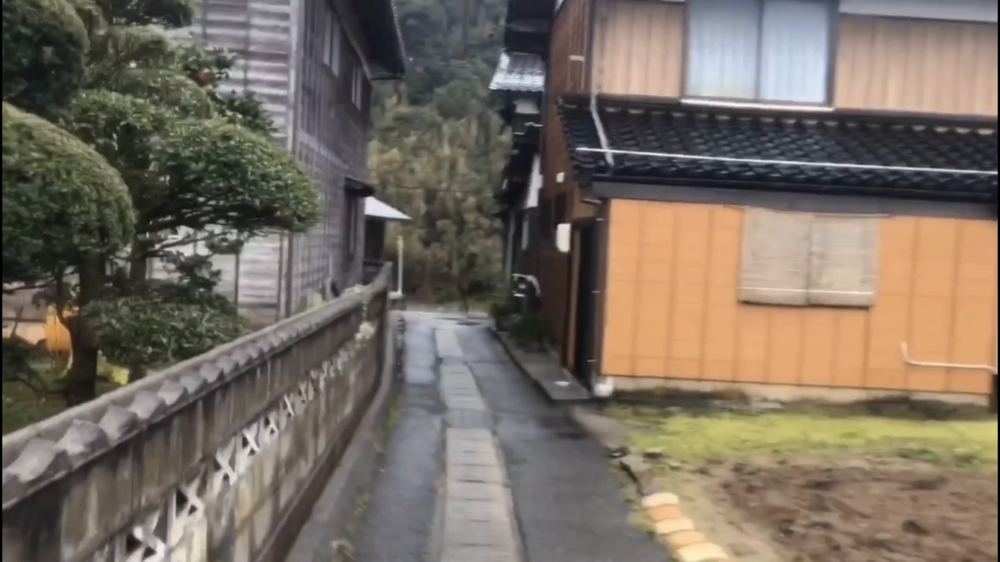 町なのに誰かに会う気配のない非日常感■鳥取県湯梨浜町 泊地域の写真9
