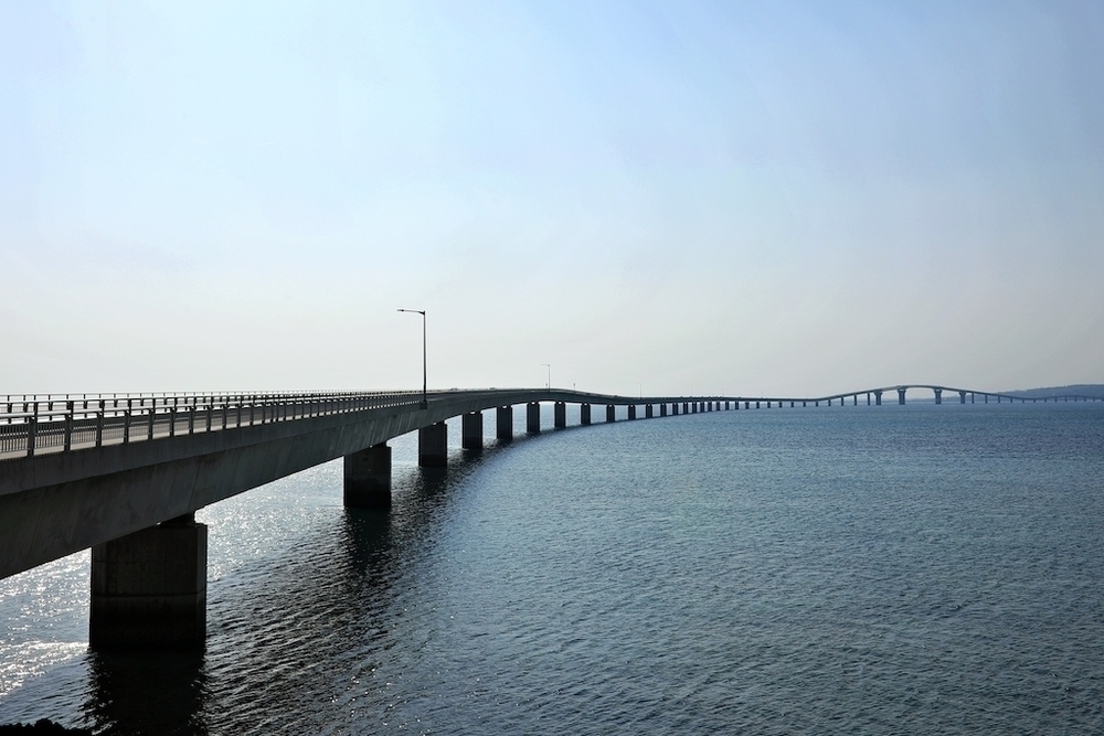 「宮古ブルー」を眺める伊良部大橋往復コースの写真4