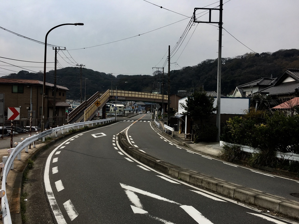 ユーミンの歌詞に出てくる観音崎の歩道橋を渡り観音崎灯台への写真5